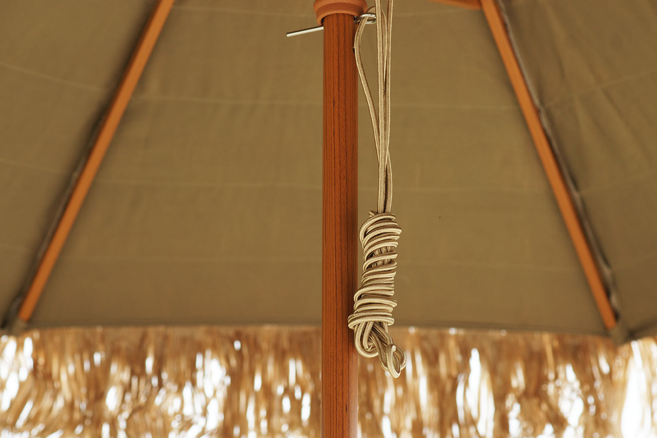 仿木 茅草玻璃纖維傘（2.7m）